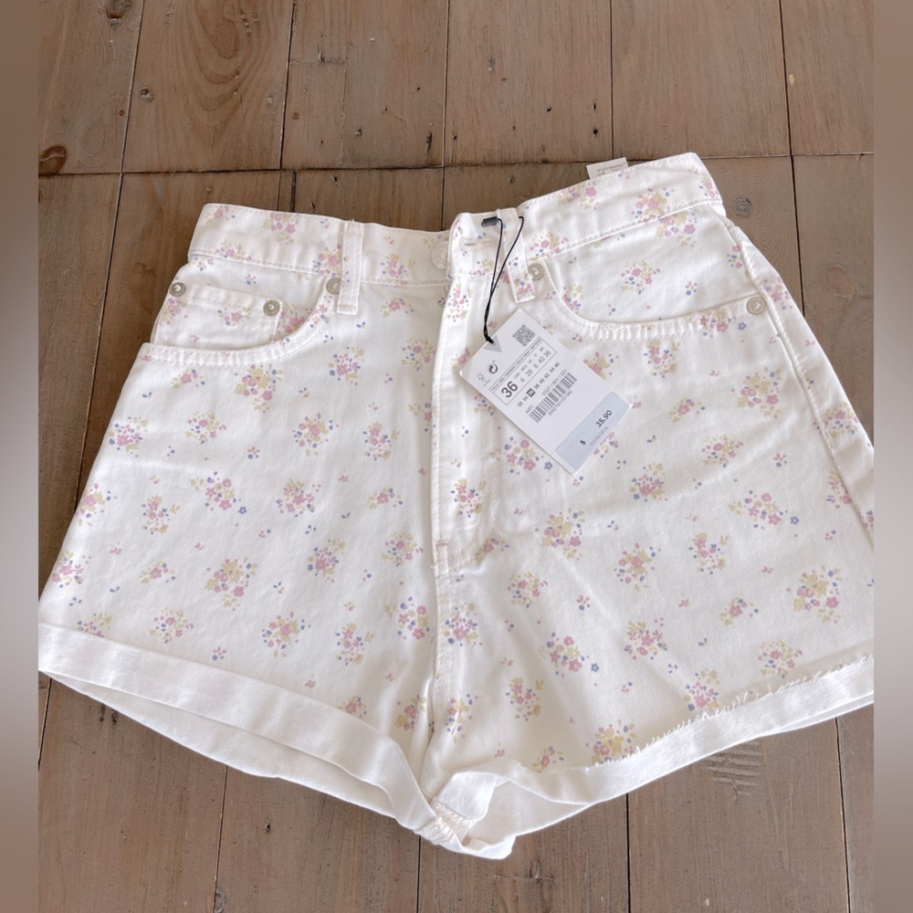 Zara floral jeans shorts NWT
